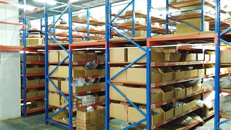 汽车美容用品的品质直接关系到加盟店的经营效果。在选择代理加盟时，应关注以下方面：